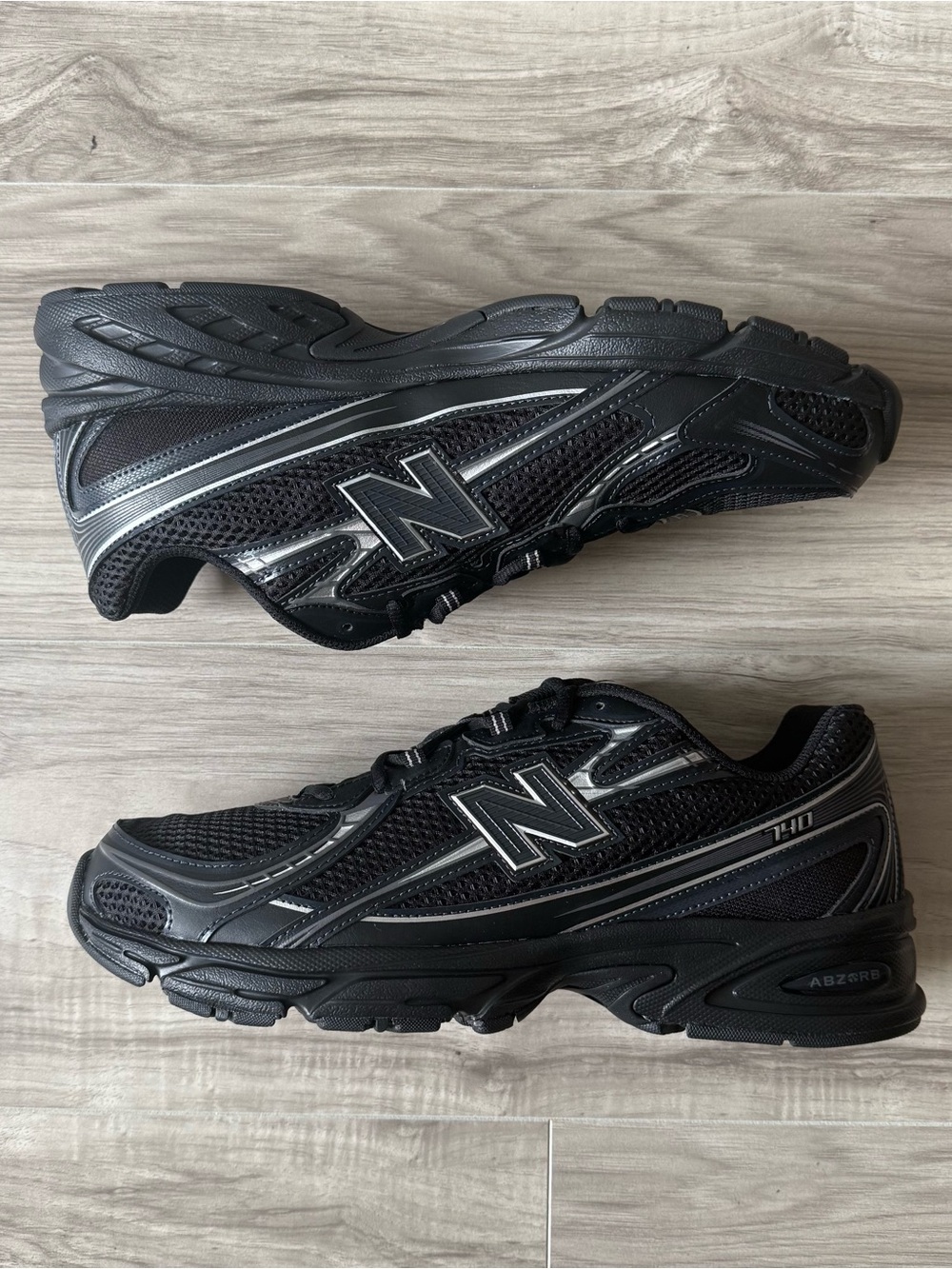New Balance 740v2 ‘Black Silver Metallic’ U740BM2 Size Multiple NEW